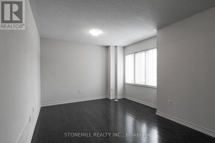 Property Photo:  3130 Boxford Crescent 5  ON L5M 0X1 