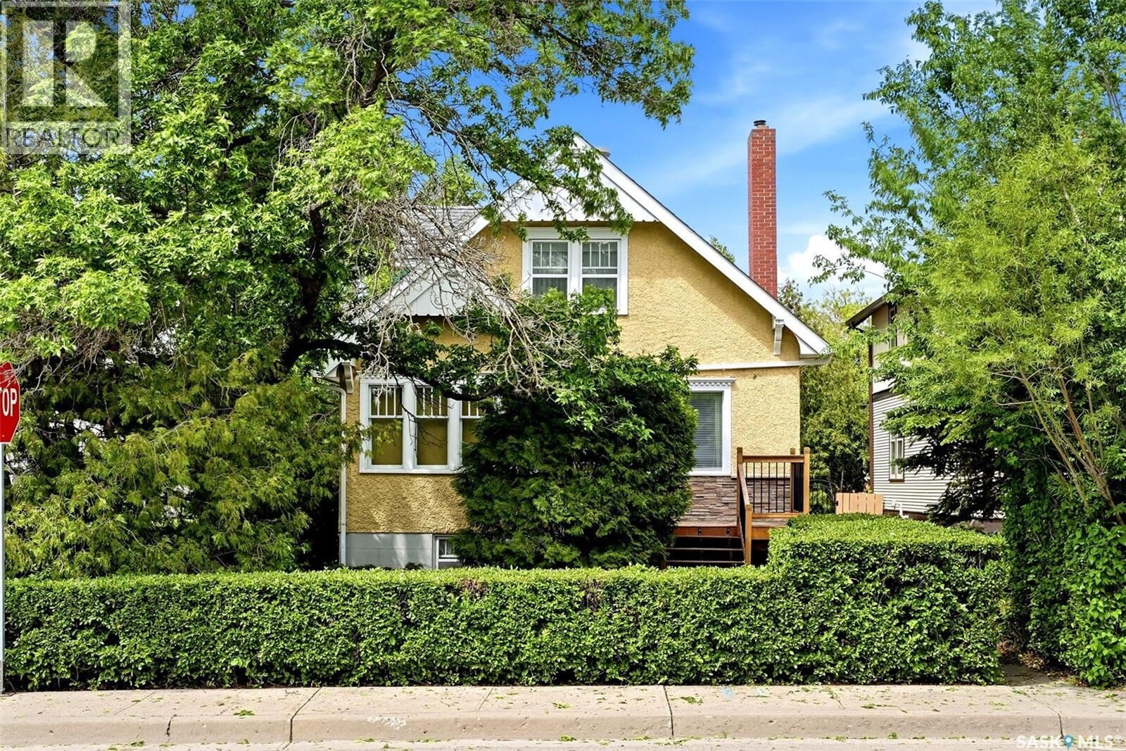 Property Photo: 2178 Princess Street SK S4T 3Z6