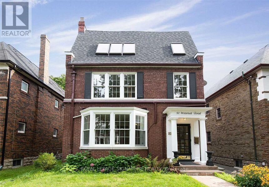 Property Photo:  81 Whitehall Road Upper  ON M4W 2C8 