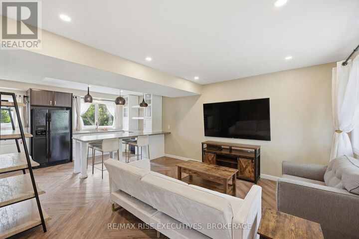 Property Photo: 137 Ford Street ON K7K 4Z7