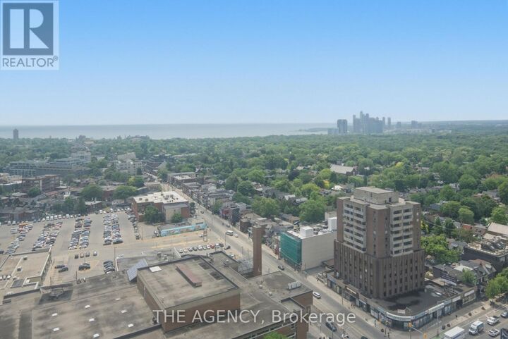 Property Photo: 2360 Dundas Street West 2816B ON M6P 4B2