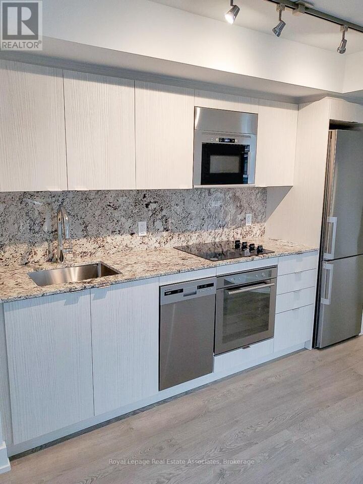 Property Photo:  5 Mabelle Avenue 533  ON M9A 0C8 