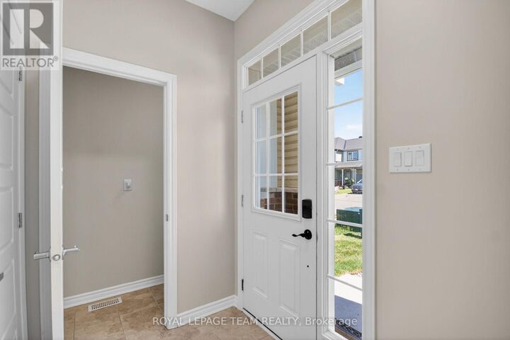 Property Photo:  314 Song Sparrow Street  ON K2J 5W5 