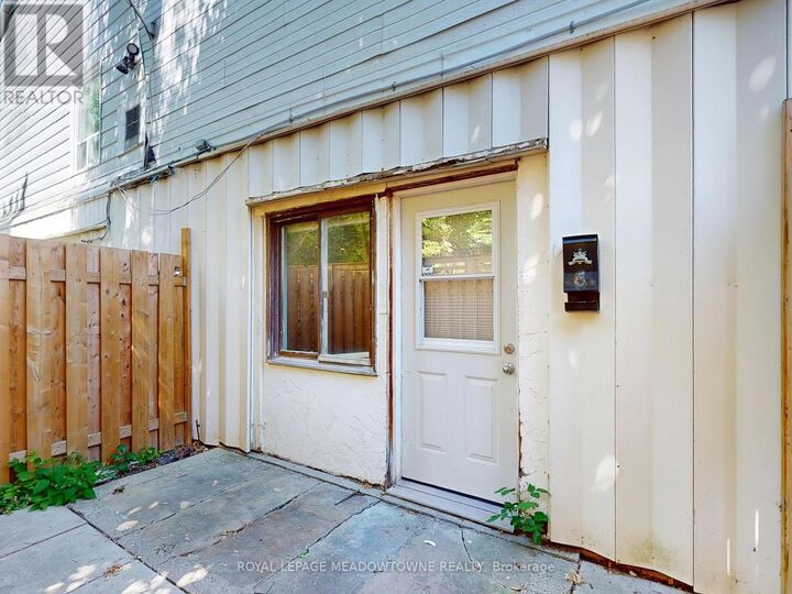 Property Photo:  12 Wesleyan Street 6  ON L7G 2E1 
