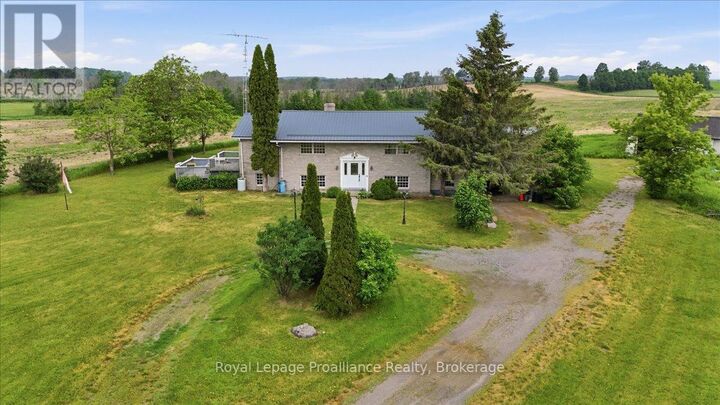 Property Photo:  20 Barrett Road  ON K0K 3E0 