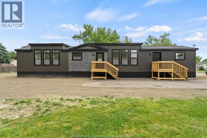 Property Photo:  14 Dana  ON N8M 1Y9 