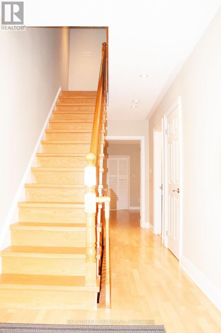 Property Photo:  57 Galleria Parkway  ON L3T 0A3 