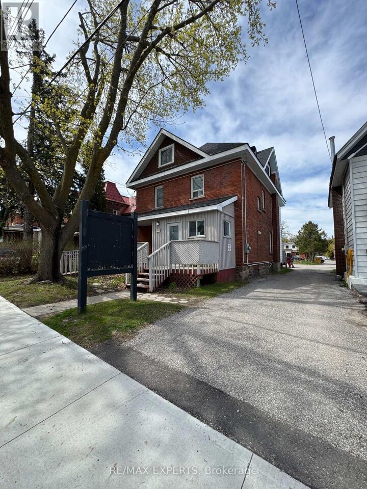 Property Photo: 354 Midland Avenue ON L4R 3K7