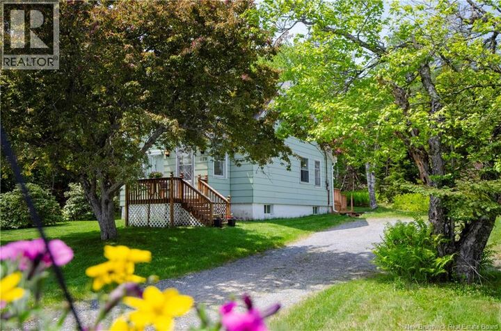 Property Photo:  1178 Lorneville Road  NB E2M 7G7 