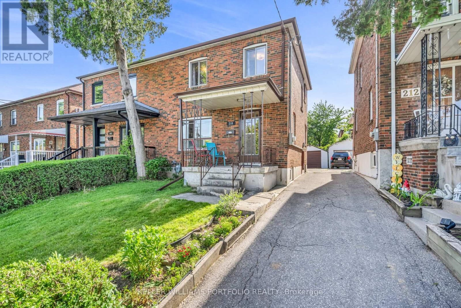 Property Photo:  210 Bicknell Avenue  ON M6M 4G9 
