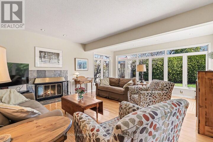 Property Photo:  6321 Beausejour Drive  ON K1C 3J6 