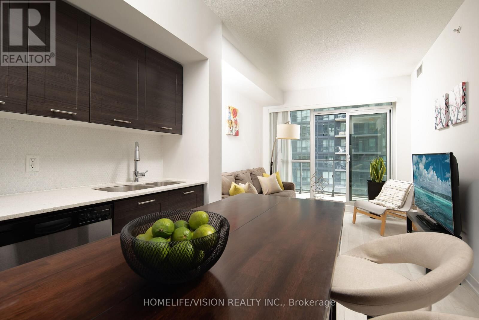 Property Photo:  2220 Lake Shore Boulevard West 3208  ON M8V 1A4 