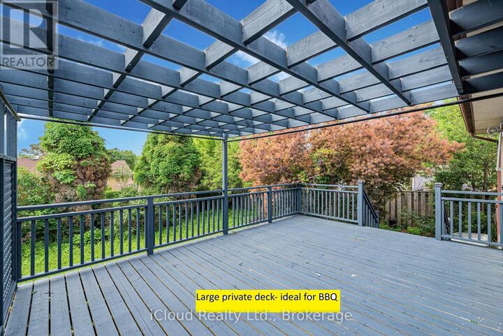 Property Photo:  443 Emerald Avenue Main  ON L1J 1K3 