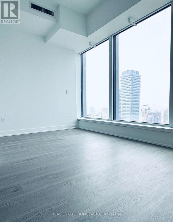 Property Photo:  8 Wellesley Street West 4705  ON M4Y 0J5 