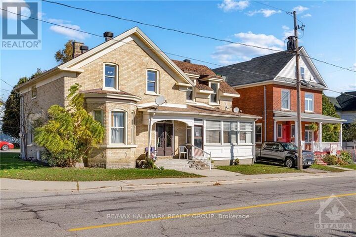 Property Photo:  15 Elmsley St N Street  ON K7A 2G4 