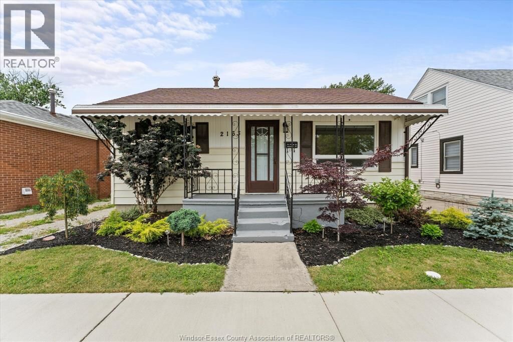 Property Photo: 2163 Wellesley Avenue ON N8W 2E8