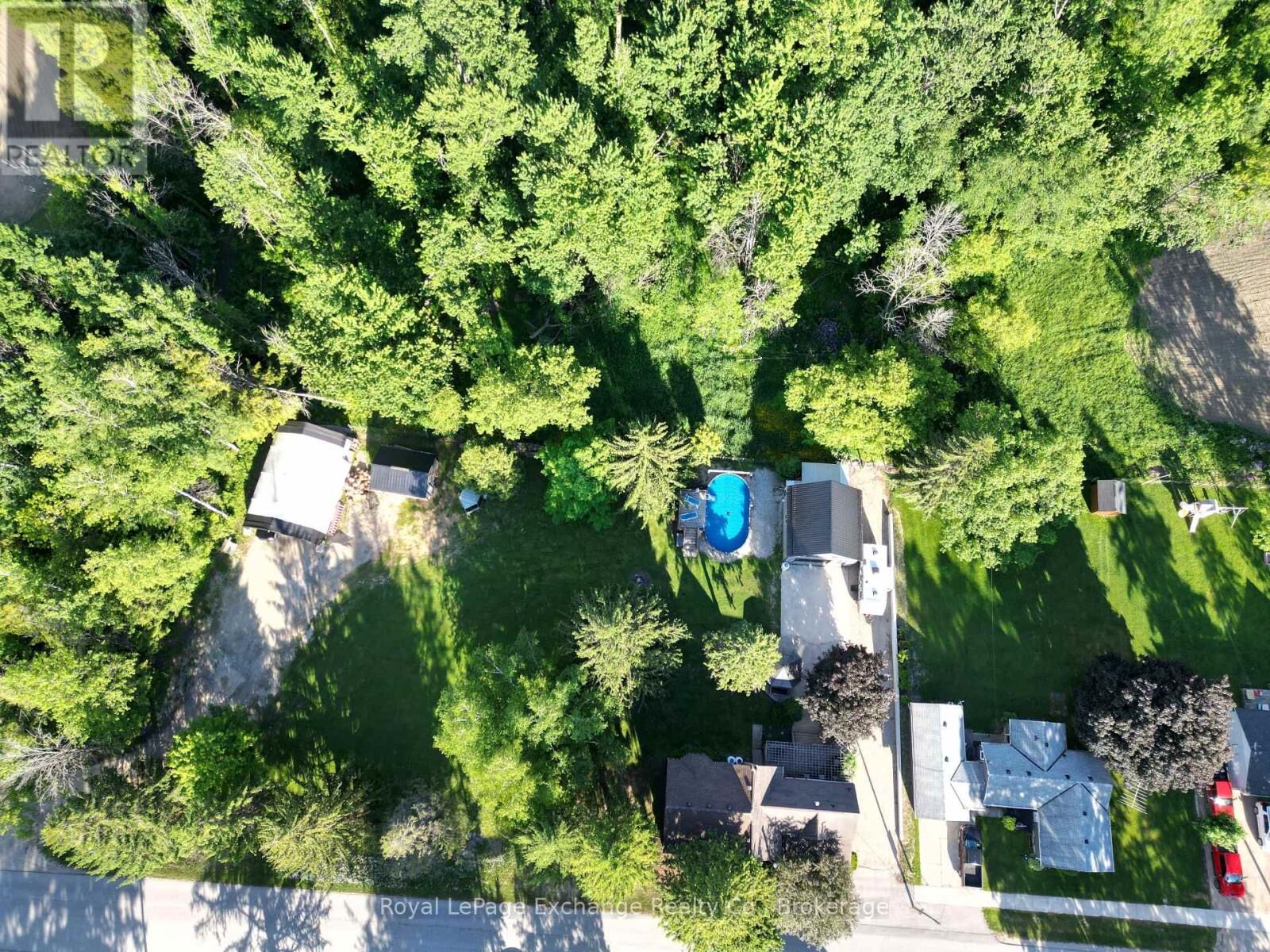Property Photo:  38 Whitechurch Street  ON N0G 2W0 