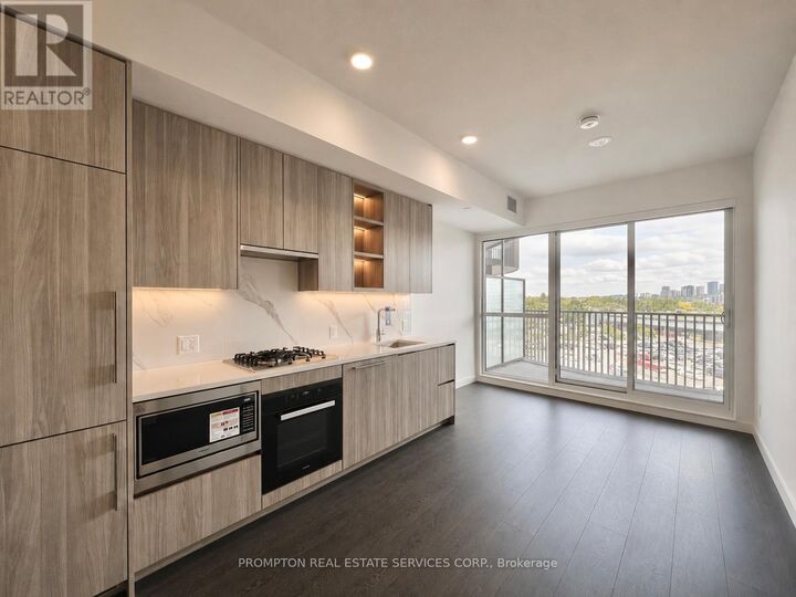 Property Photo: 18 Esther Shiner Boulevard 346 ON M2K 0J7