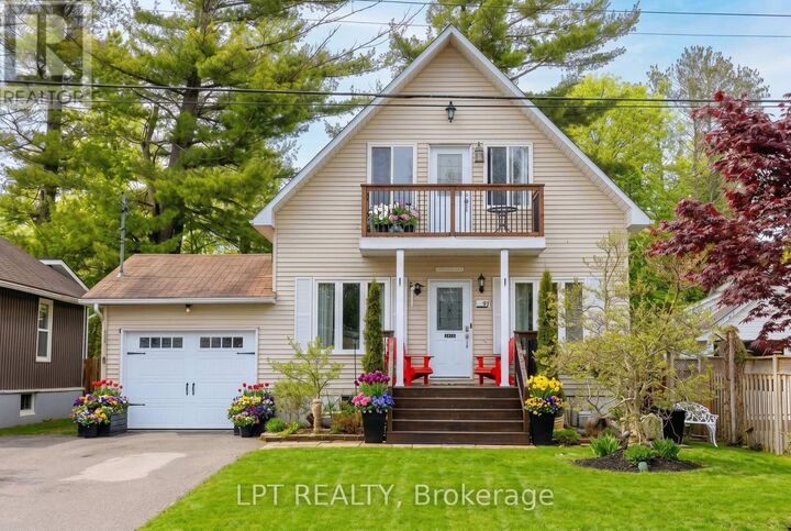 Property Photo:  11 Hardwood Drive  ON L0E 1L0 