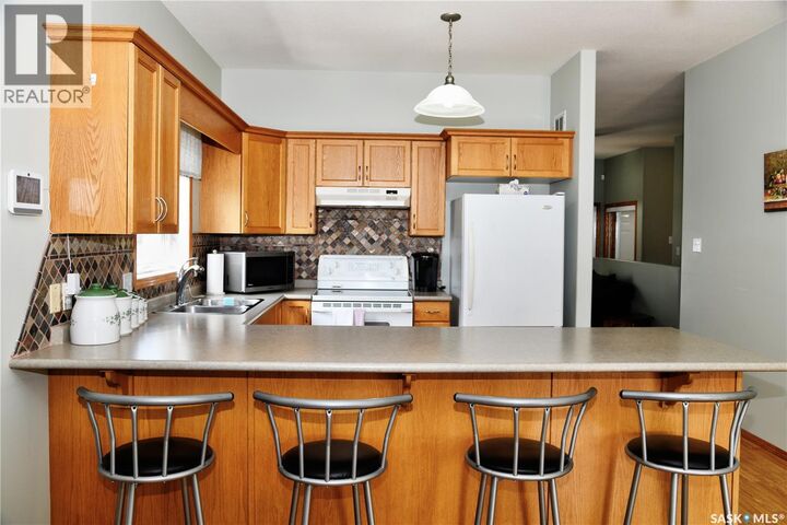 Property Photo: 413 Crystal Crescent SK S0K 0A1