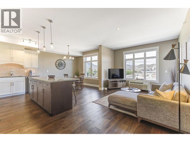 1165 Sutherland Avenue 405 — photo 1