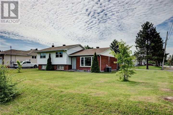 Property Photo: 15 Arlington Drive E ON P0M 1R0