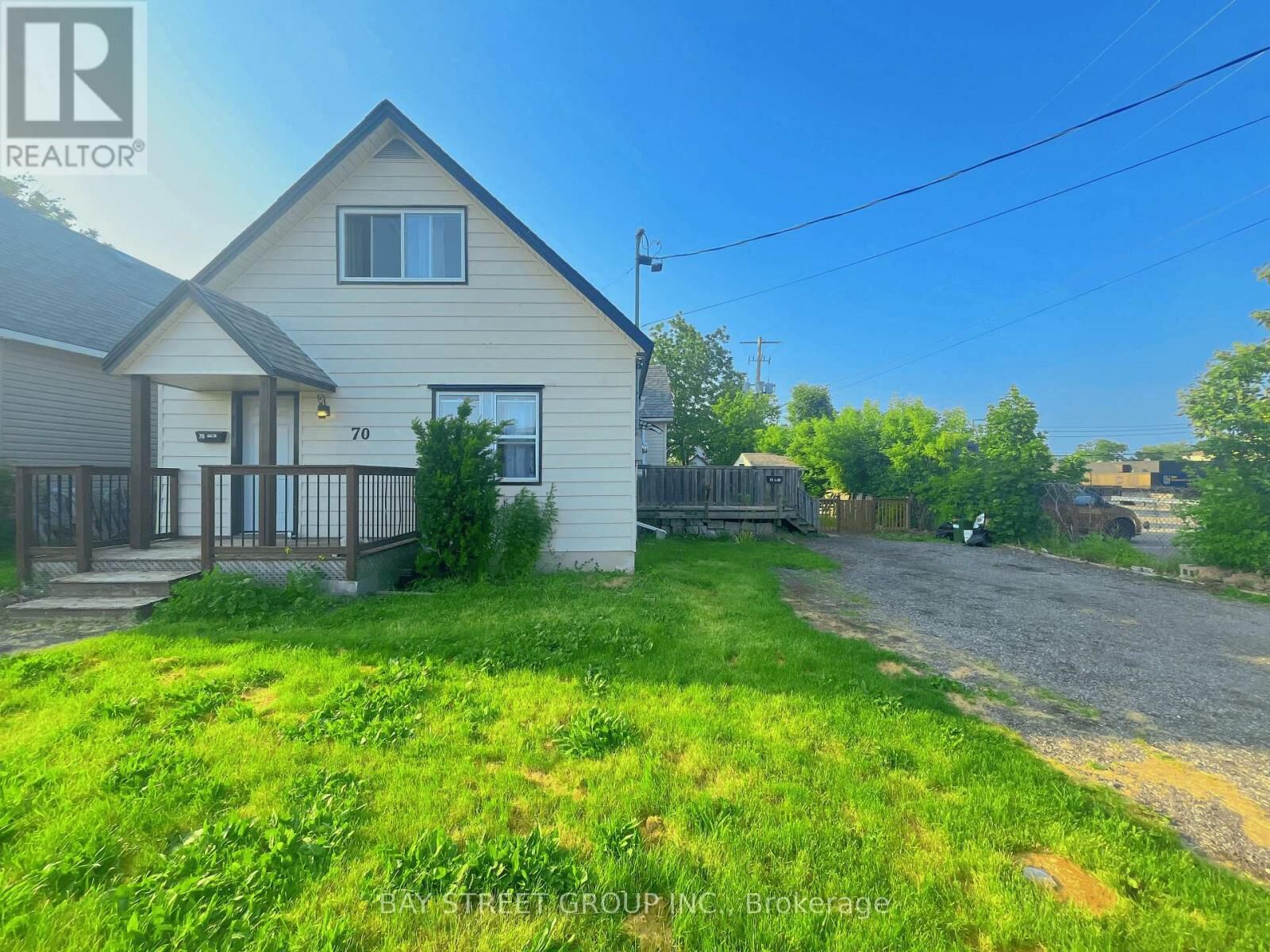 Property Photo:  70 Courtwright Street #Front  ON L2A 2R7 