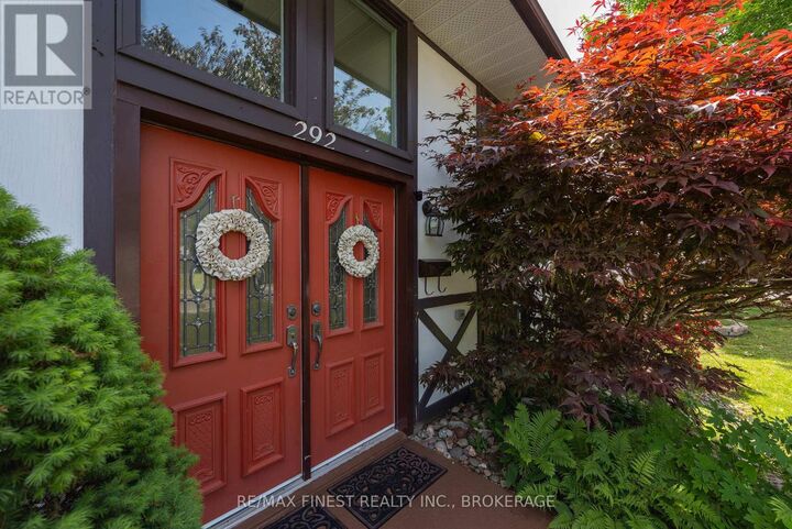 Property Photo: 292 Bridge Street West ON K7R 2G1