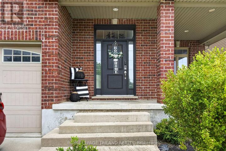 Property Photo:  656 Redtail Trail  ON N6H 5X7 
