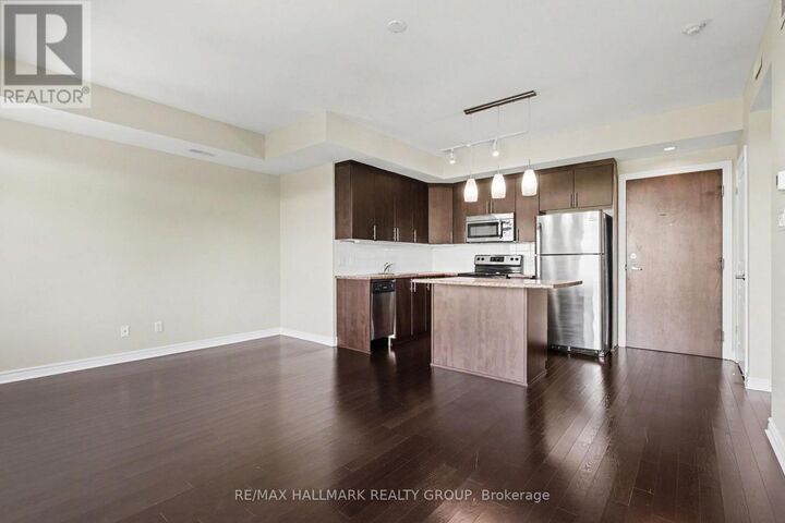 Property Photo: 755 Beauparc Private 303 ON K1J 0B5
