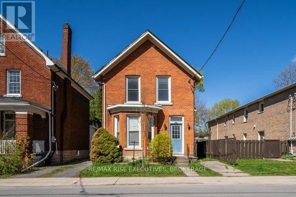 Property Photo:  480 Victoria Street  ON K7L 3Z7 