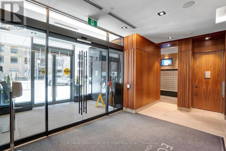 Property Photo: 125 Redpath Avenue 2206 ON M4P 1J5