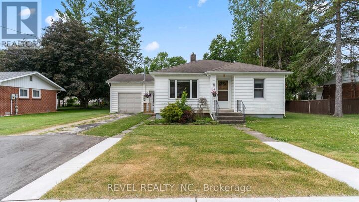 Property Photo: 91 Lamila Street ON N0P 2K0