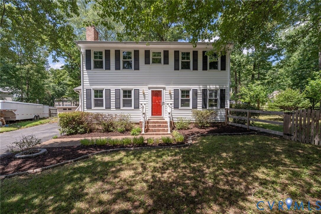 Property Photo:  13006 Edgetree Court  VA 23114 