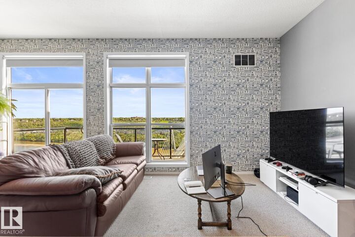 Property Photo: 9503 101 Avenue NW 506 AB T5H 4R1