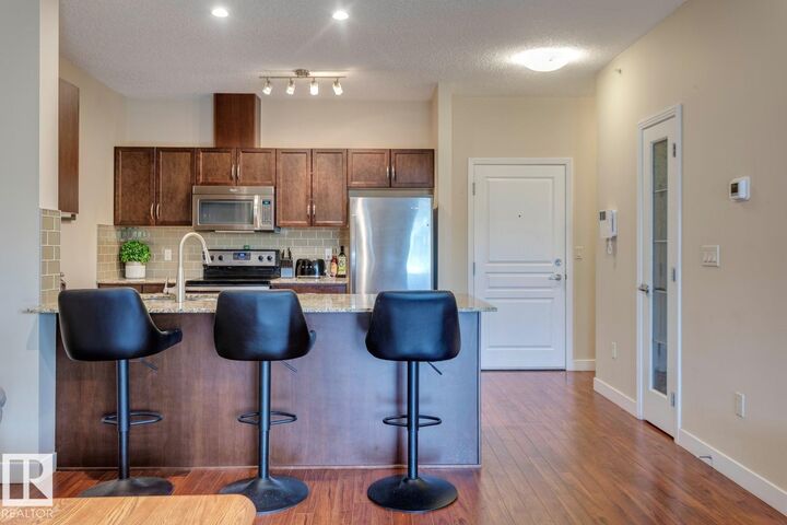Property Photo:  2045 Grantham Crest NW 426  AB T5T 3X6 