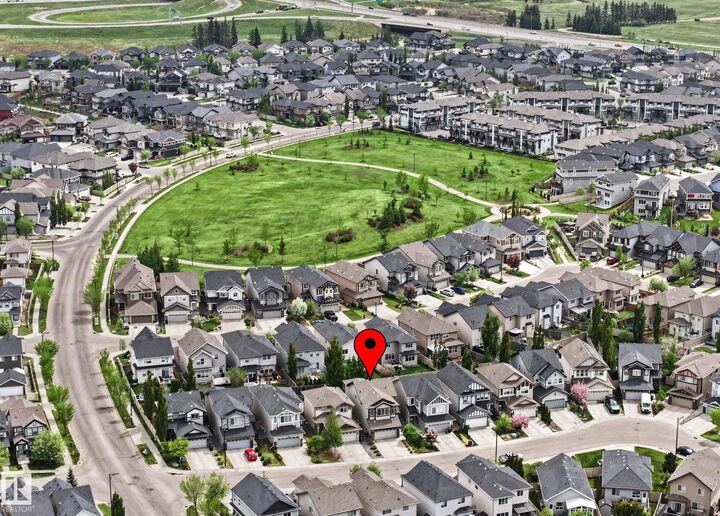 Property Photo:  3411 Abbott Way SW  AB T6W 0X3 