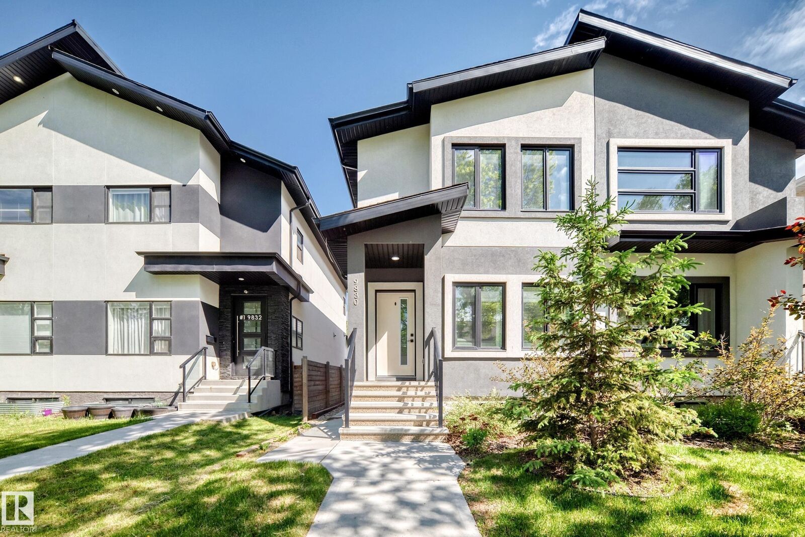 Property Photo:  9830 73 Avenue NW  AB T6E 1B6 