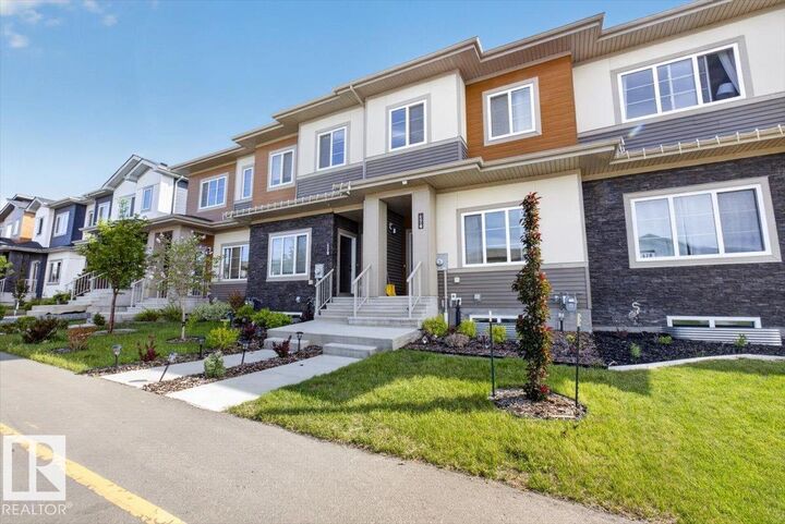 Property Photo:  174 Castilian Boulevard  AB T8H 2Z9 