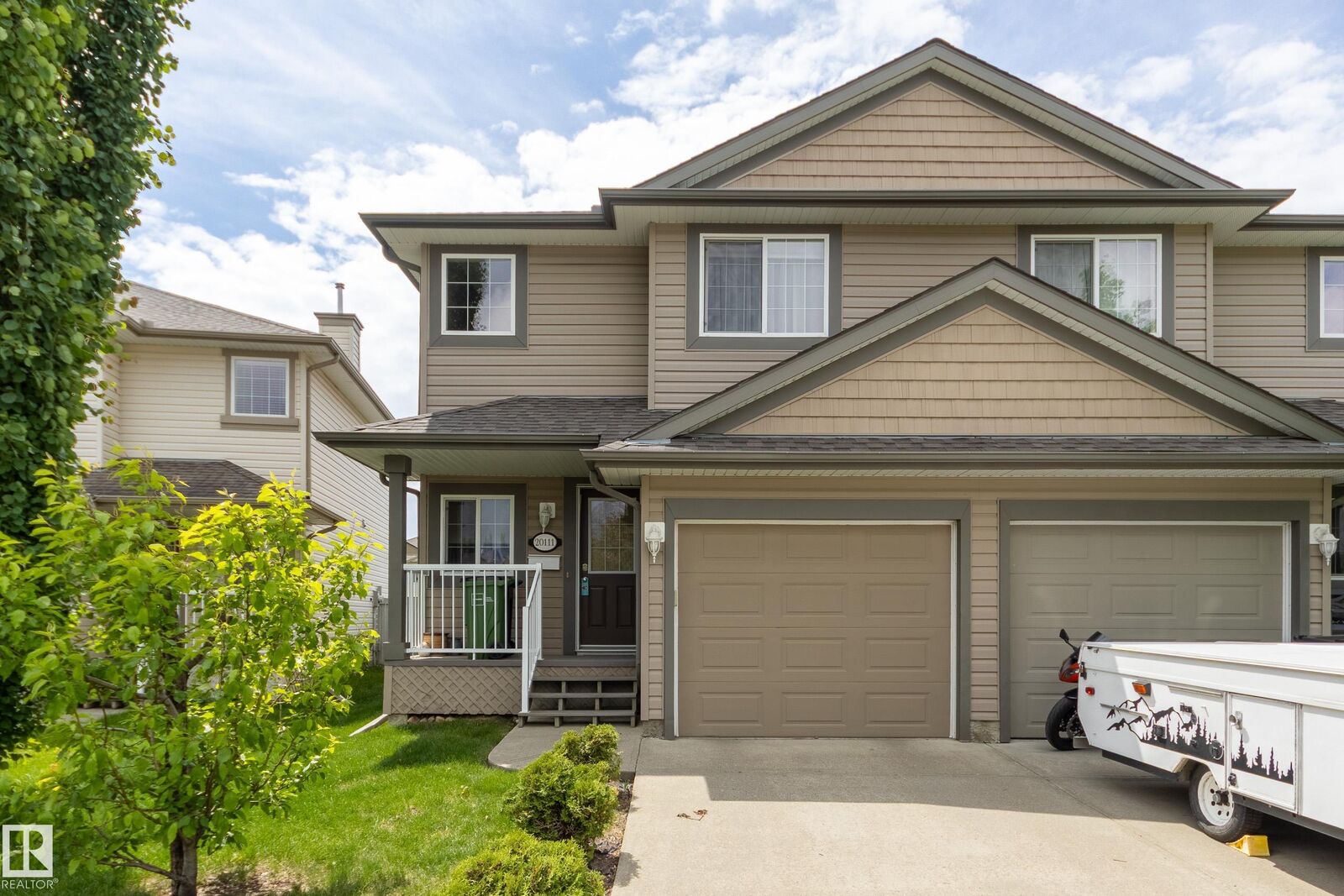 Property Photo: 20111 56 Avenue NW AB T6M 0B3