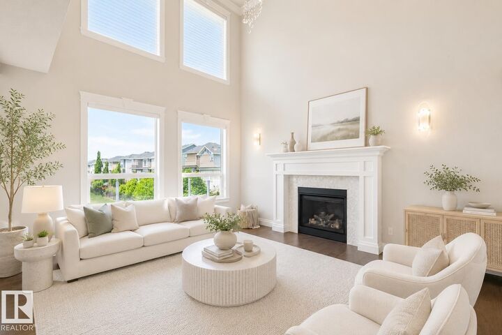 Photo de la propriété:  1724 164 Street SW  AB T6W 3P6 