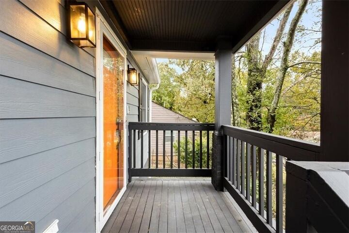 Property Photo: 1765 Mary George Avenue GA 30318