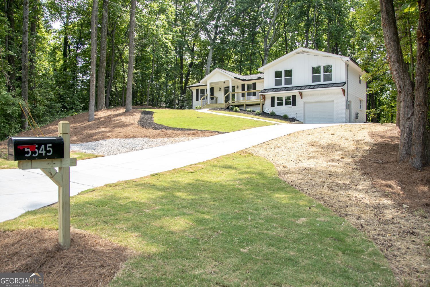 Property Photo: 5545 Crestview Drive GA 30102