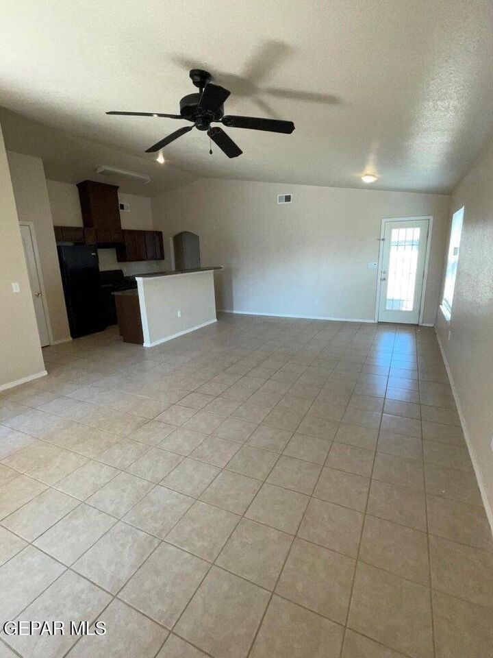 Property Photo:  10445 Silvercloud Drive  TX 79924 