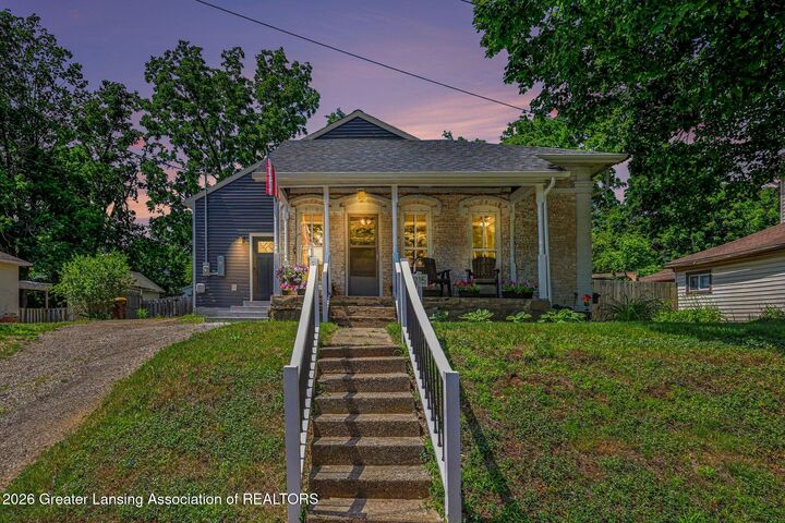 Property Photo:  215 Torrey Street  MI 48837 