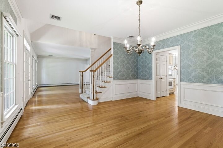Property Photo:  7 Alex Ct  NJ 07481 