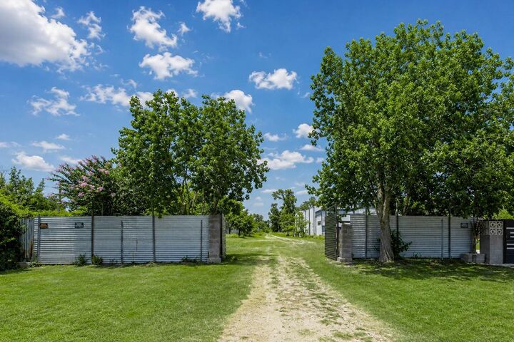 Property Photo:  1715 Paul Quinn Street  TX 77091 