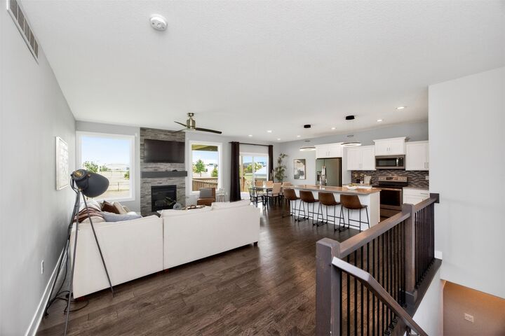 Property Photo: 3817 NW Beechwood Street IA 50023