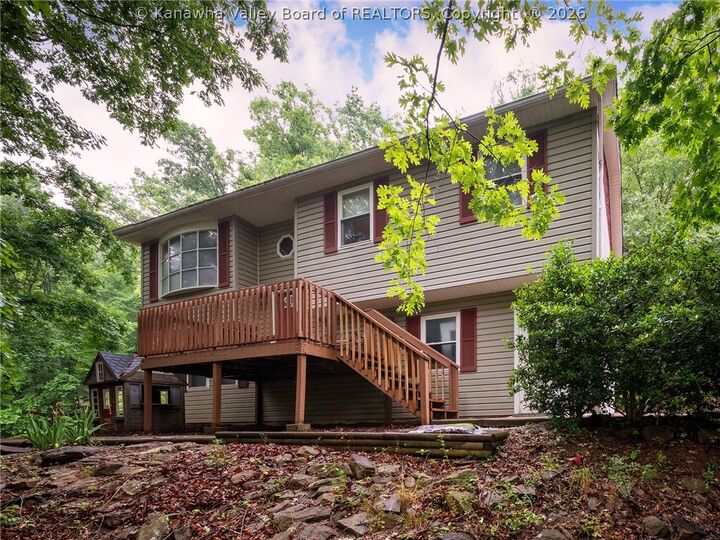 Property Photo:  5 Lake Lane  WV 25143 