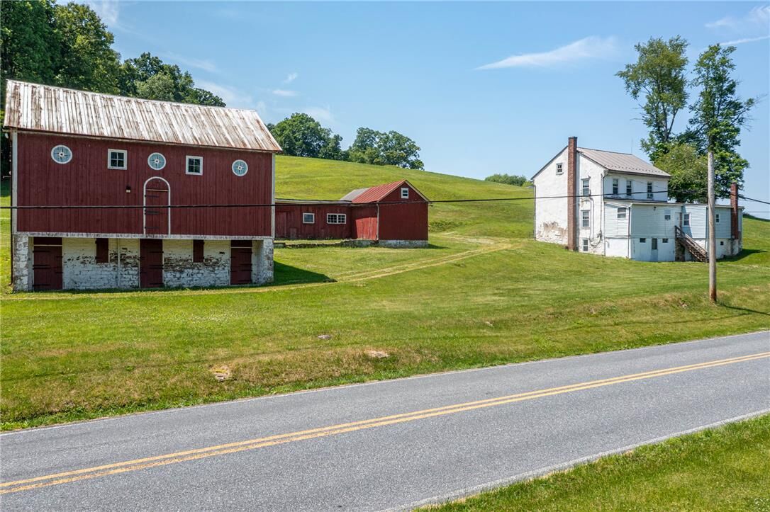 Property Photo:  17 Kutz Road  PA 19522 